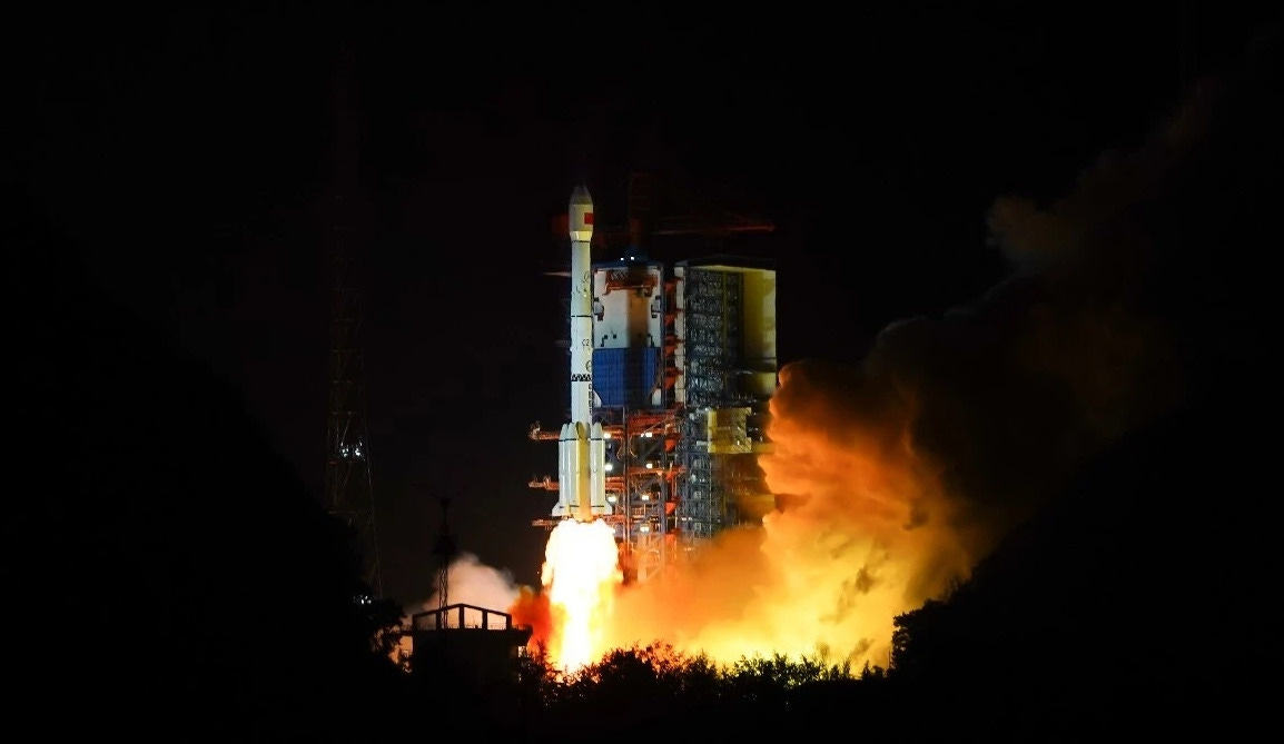 The Long March 3B/E vehicle lifting off from Launch Complex 3 at the Xichang Satellite Launch Center. The Long March 3B/E vehicle lifting off from Launch Complex 3 at the Xichang Satellite Launch Center.
