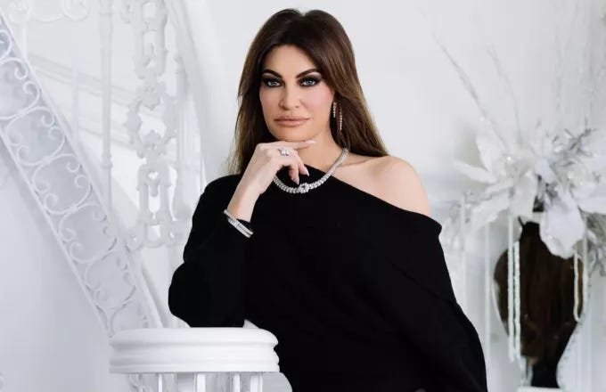 Κίμπερλι Γκίλφοϊλ: Η νέα πρέσβης των ΗΠΑ στην Ελλάδα φωτογραφήθηκε με  διαμάντια | ΣΚΑΪ