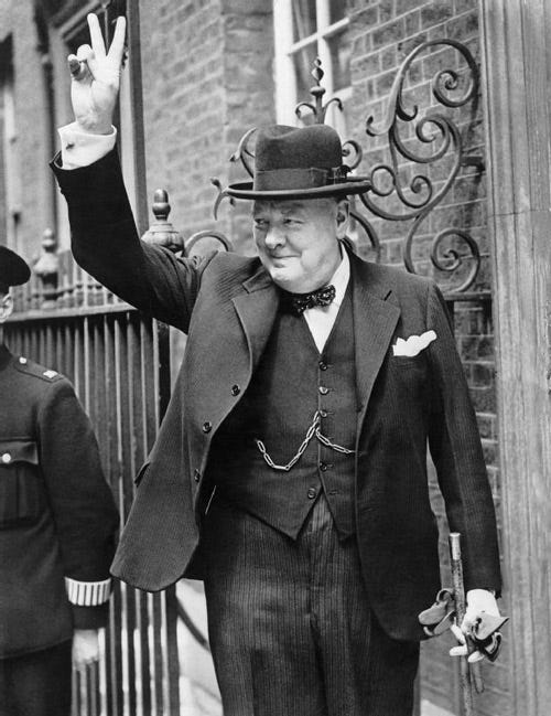 Winston Churchill v sign hat bow tie at www.servetolead.org