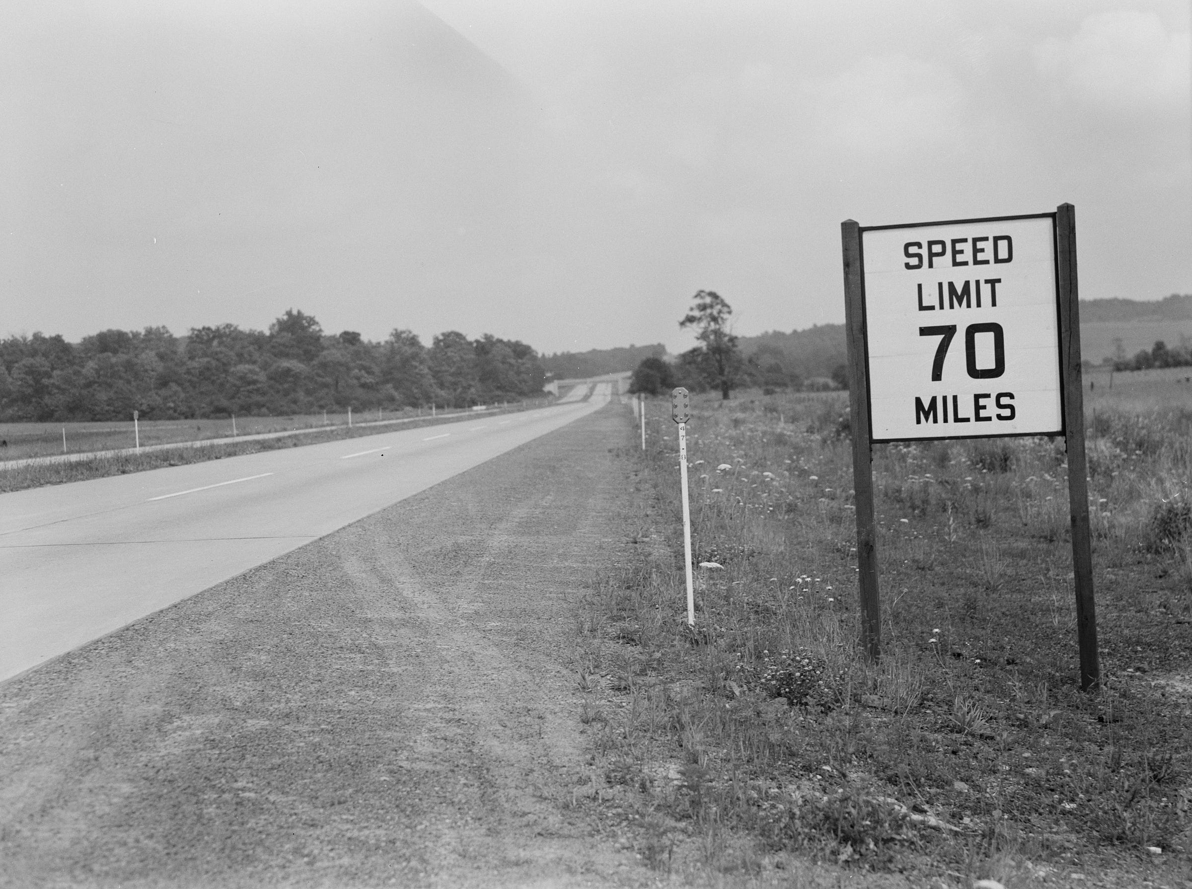 speed limit 70 sign in 1942