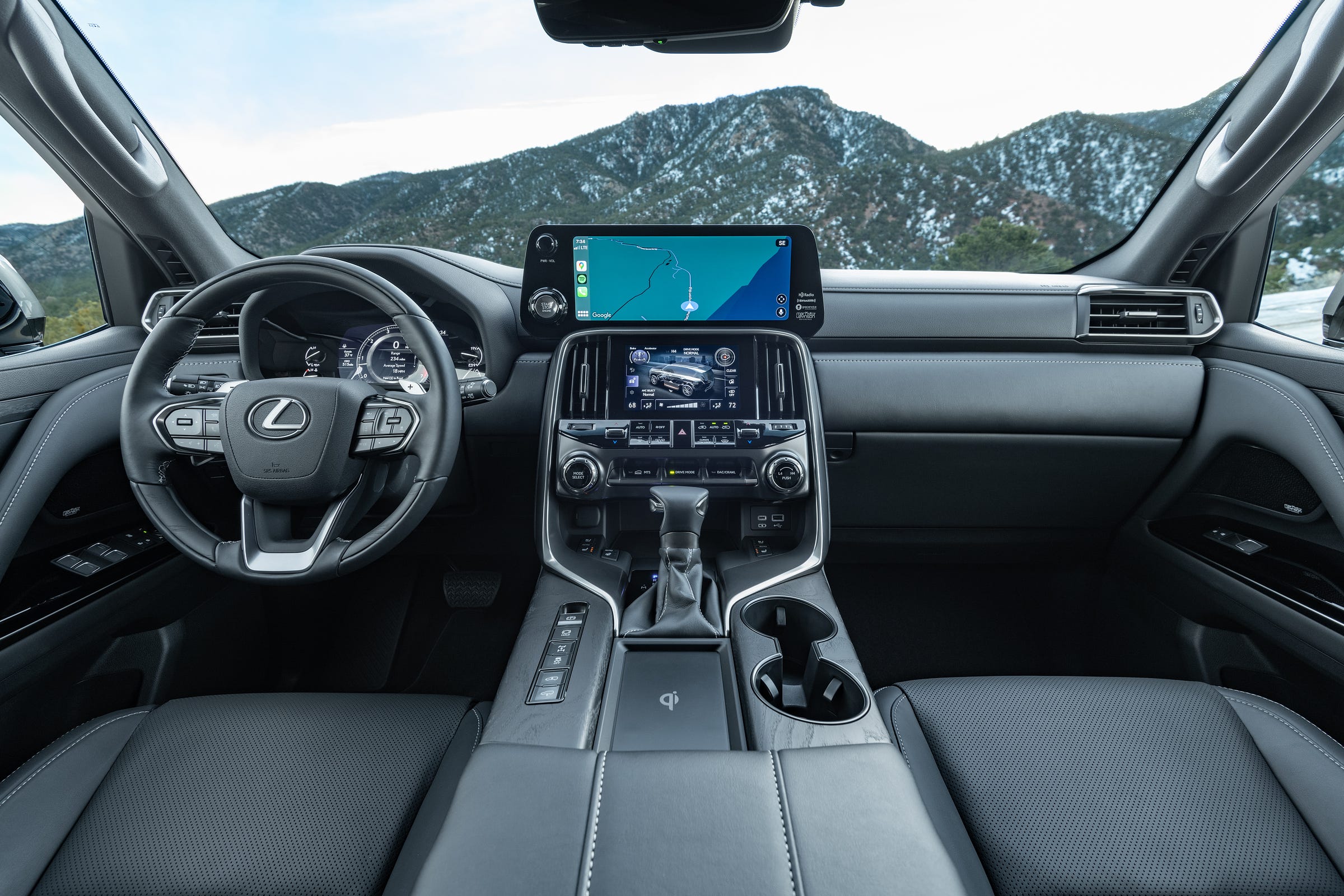 2022 Lexus LX 600 interior