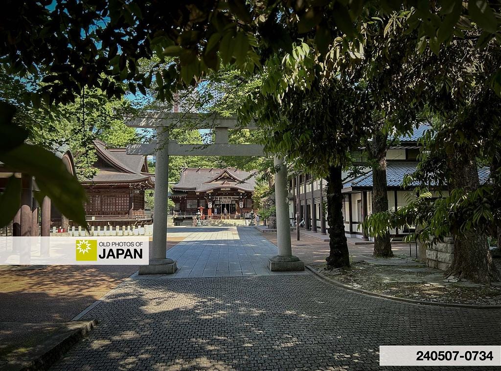 Jūnisō Kumano Shrine in Shinjuku, Tokyo.