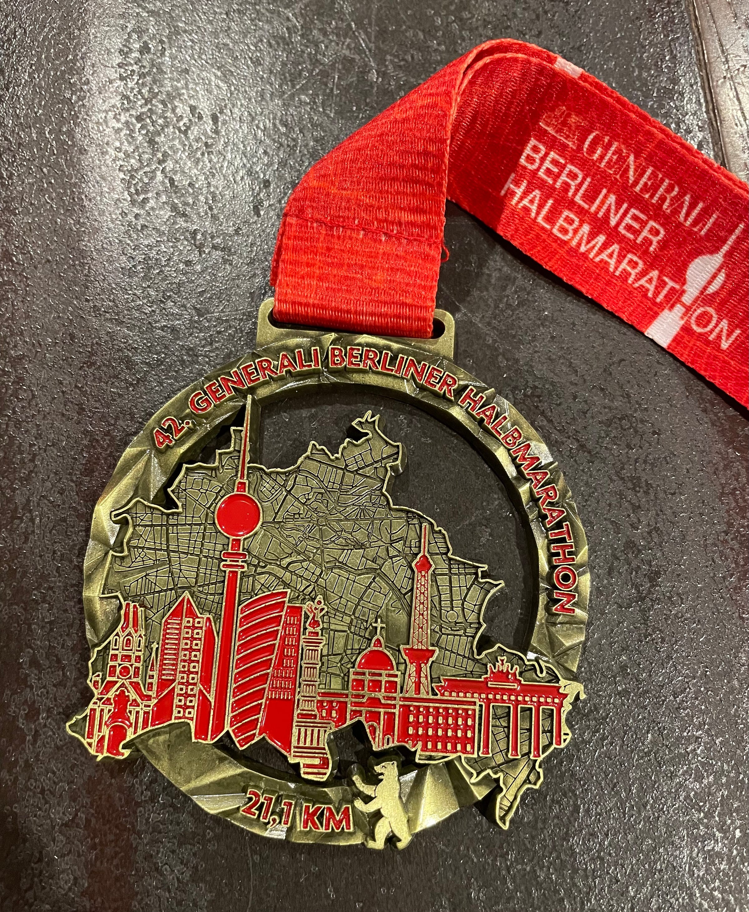 Berlin Half Marathon: 2023 finisher’s medal