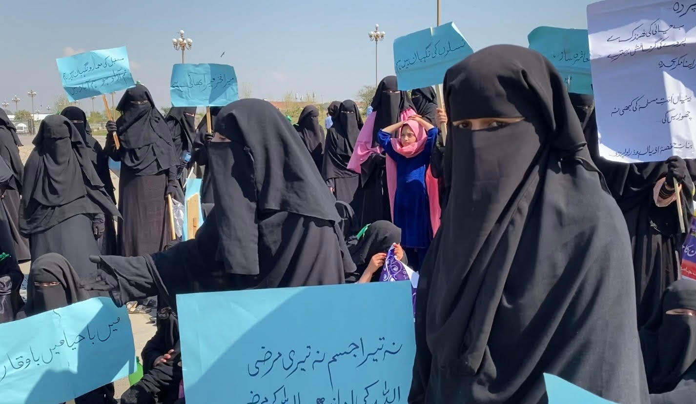 pakistan-s-most-radical-feminists-the-glorious-letter