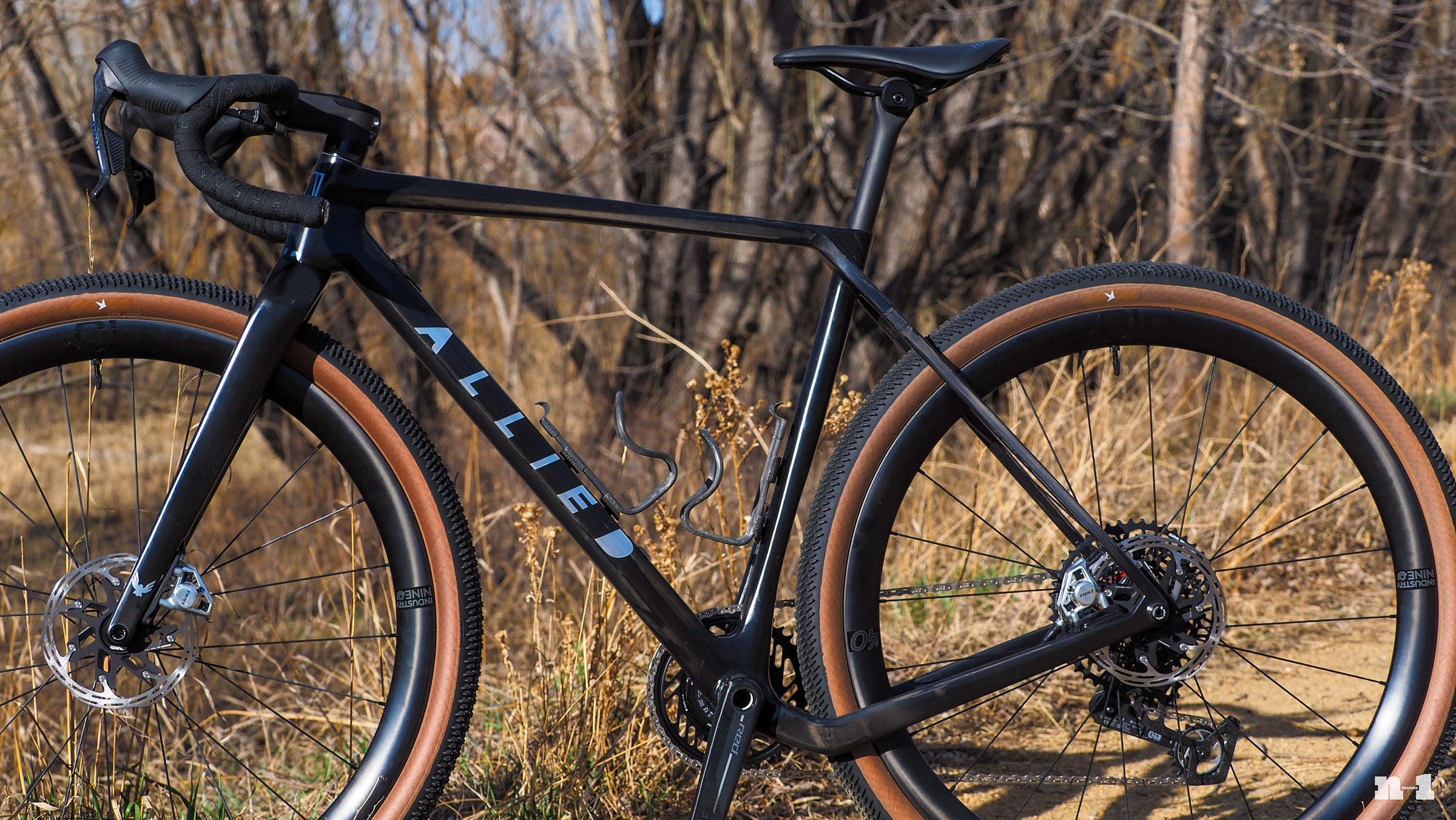 2025 Allied Able gen 2 gravel bike review - by James Huang