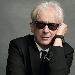 Elliot Grove