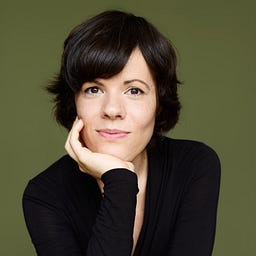 Dana Buchzik