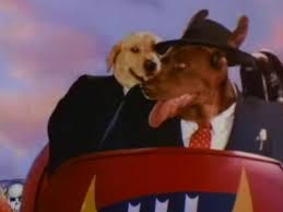 El videoclip de Leave Me Alone se ... El videoclip de Leave Me Alone se ...