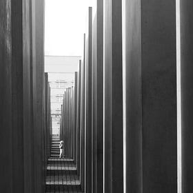 "A layer of thin ice": What Has Happened to the German Culture of Remembrance? PART ONE 