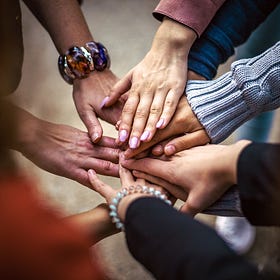 A practical guide to finding (and thriving in) creative community 