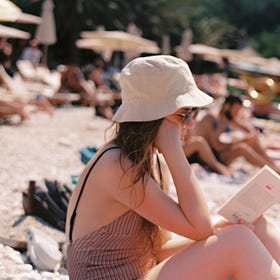 For the love of books and boyfriends 