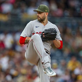 James Paxton in attendance for Winter Classic in Seattle, possible return to the Mariners in free agency?