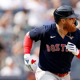 Former Red Sox slugger Justin Turner signs with AL East rival (report) 