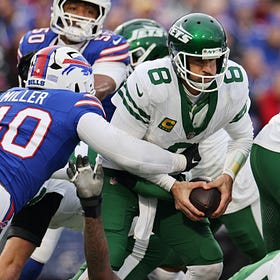 Aaron Rodgers crashes, burns the New York Jets