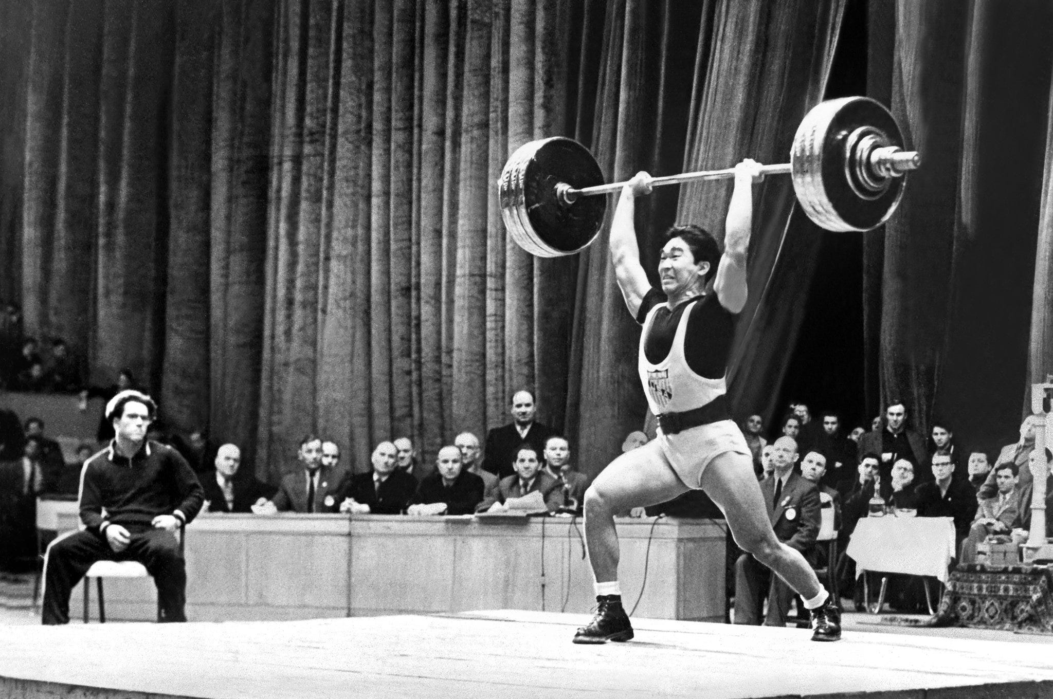 Tommy Kono, Weight-Lifting Champion Raised in Internment Camp, Dies at 85 -  The New York Times