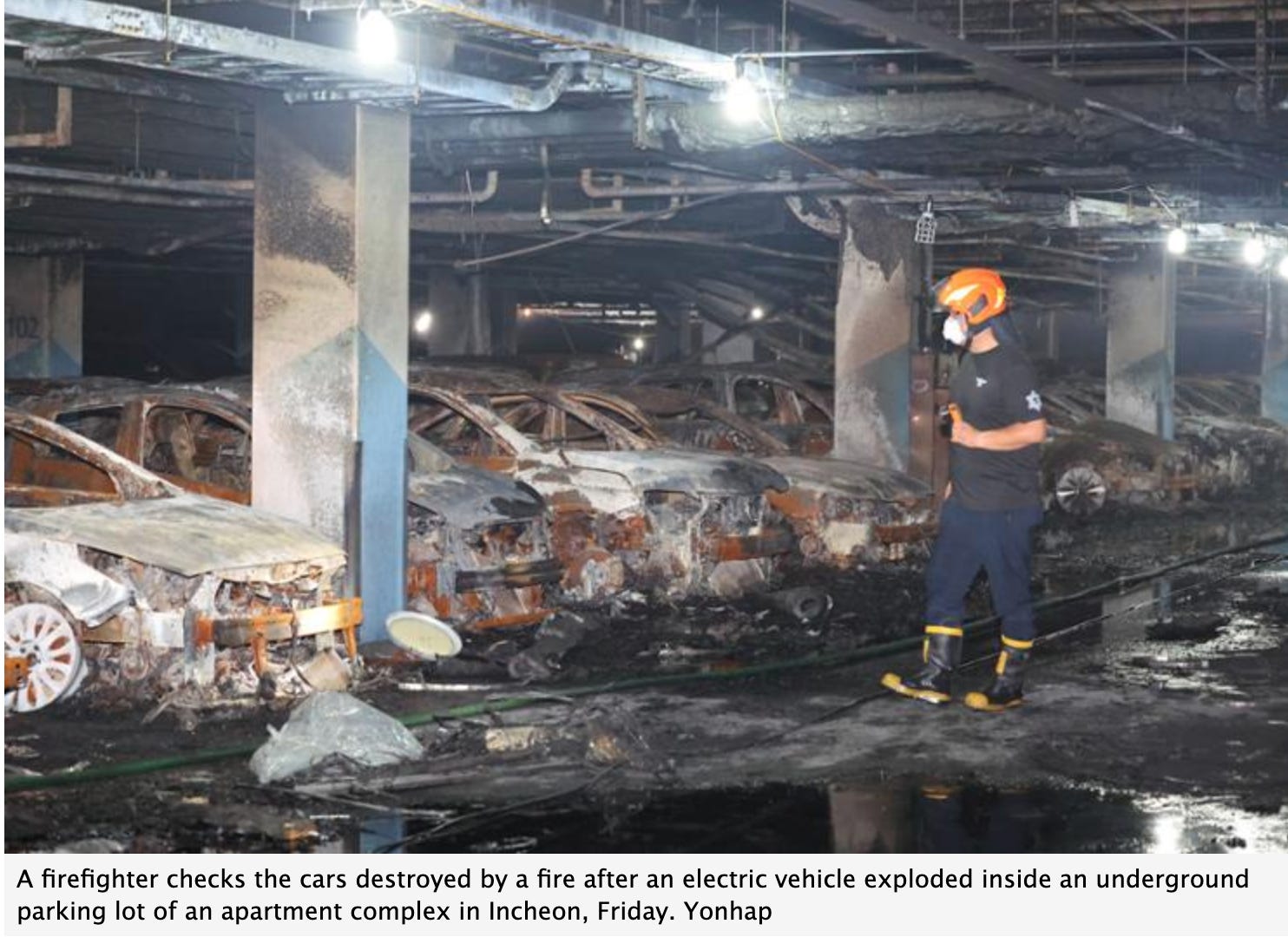 EV Explodes Injuring 23 people & Damaging 140 Cats – Brutal Proof