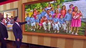 Watch Mitt Romney name all of his grandchildren from a huge photo