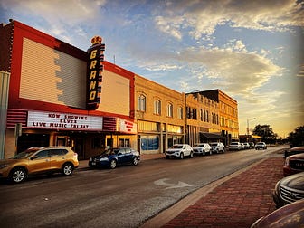 davis movie theater higginsville mo