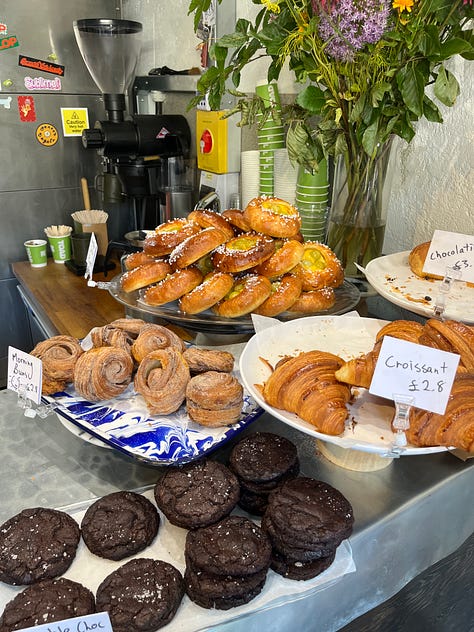 Italo cafe near Vaux Hall, TOAD bakery, South London Gallery, and Copeland Park in Peckham