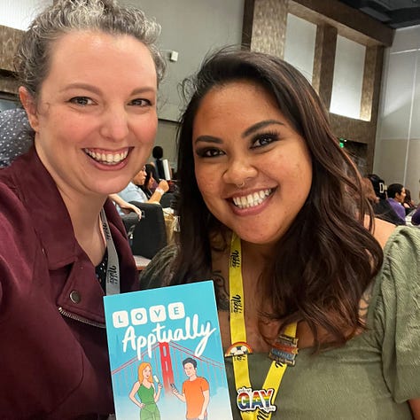 Alyssa posing with authors & attendees at Steamy Lit Con