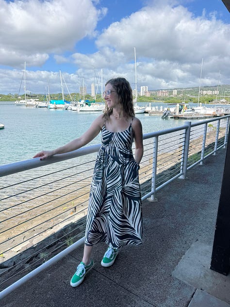 tropical dress, Hawaii outfits, travel style, sustainable style