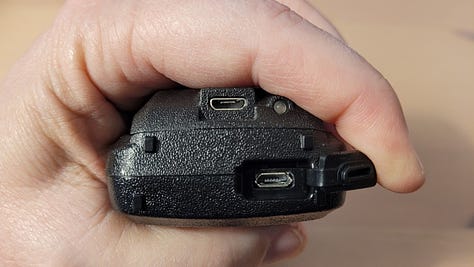 GD-73 ports, display, and flashlight