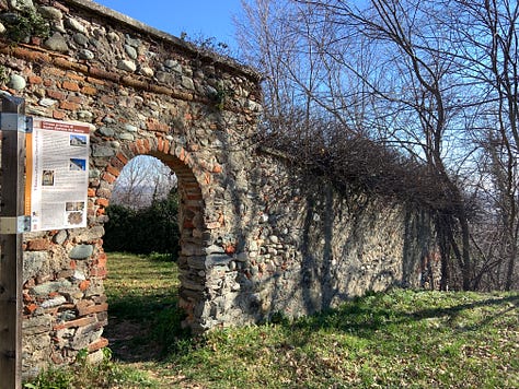 Places to see: S. Stefano Church in Candia Canavese, Piedmont, Italy