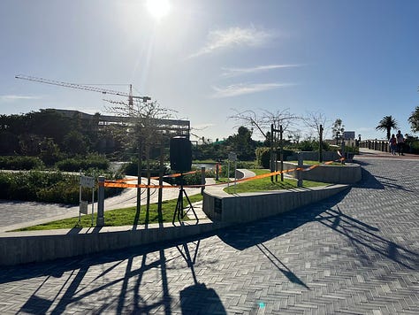 A huge photo frame for pictures of Table Mountain, near the finish, and Ratanga Park