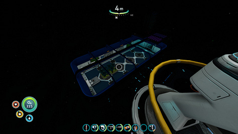 Screenshots of Subnautica.