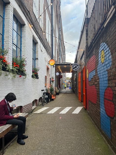 Italo cafe near Vaux Hall, TOAD bakery, South London Gallery, and Copeland Park in Peckham