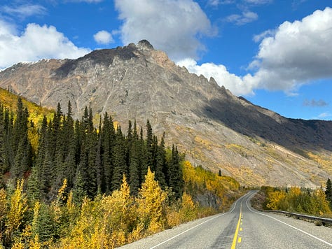 Photos of Mountain landscapes in Alaska and the Yukon