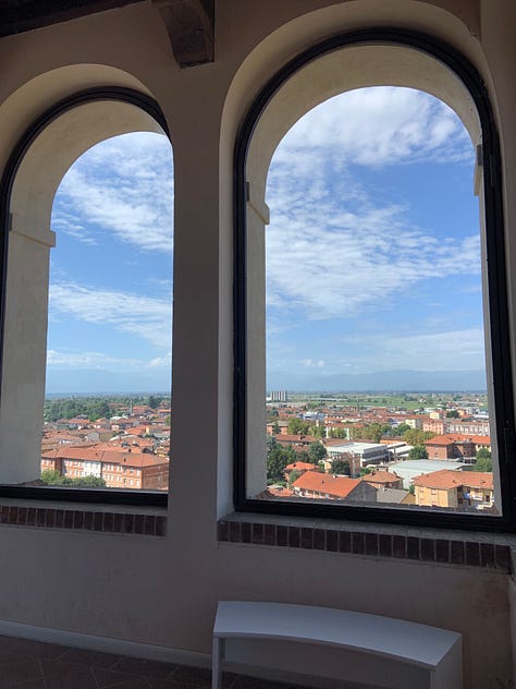 Main entrance, court, secure, throne aula, view from the tour, patrol walk of the castle of Fossano