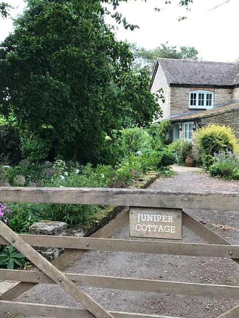 Cottages in hamlet of Juniper Hill