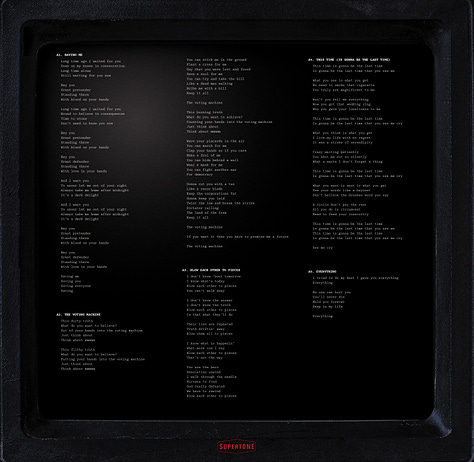 STARLITE.ONE: the rear cover and inner sleeve of the vinyl version.