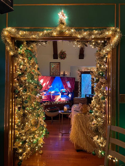 An explosion of green & gold festivity with lots and lots of twinkly lights.