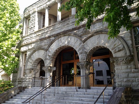 Details of the Old Capitol Building