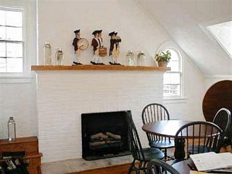 breakfast room, view of street scene, en suite room, fireplace, cozy bed