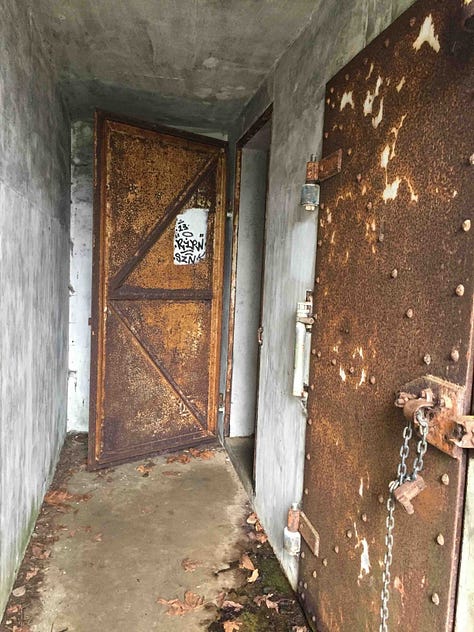 Fort Columbia batteries, rusted doors