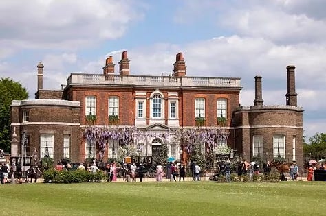 Actors from Bridgerton in front of Rangers House