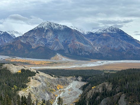 Photos of Mountain landscapes in Alaska and the Yukon