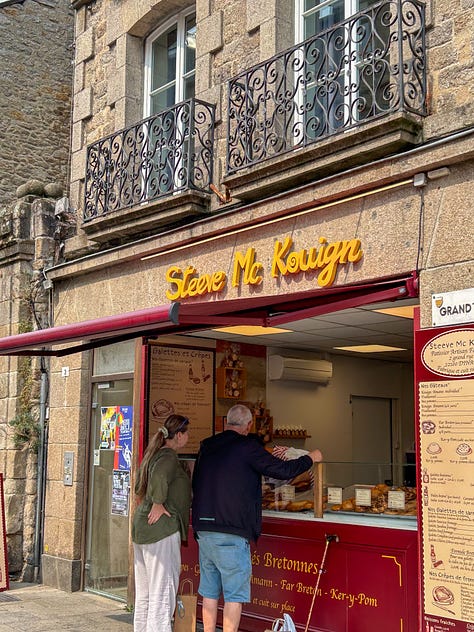 souvenirs, tote bags and signs in Saint Malo, France