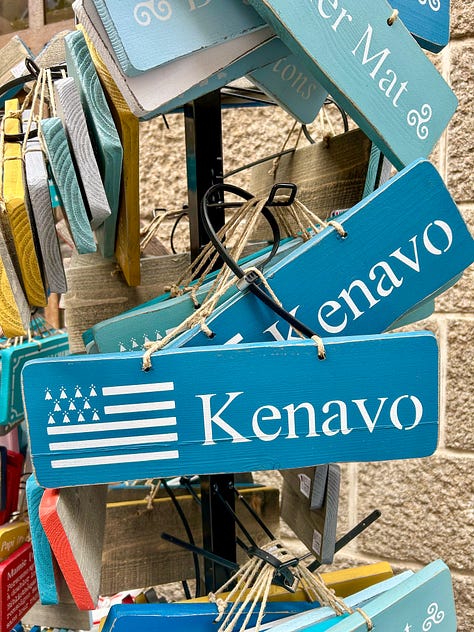 souvenirs, tote bags and signs in Saint Malo, France