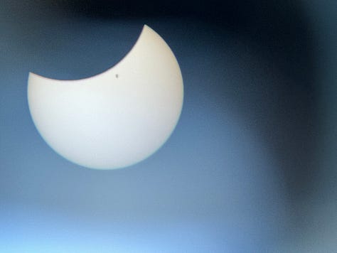 ArmaniXR's photos of the 2024 Eclipse at various stages.