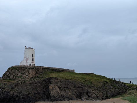 anglesey tour of lighthouses and beaches