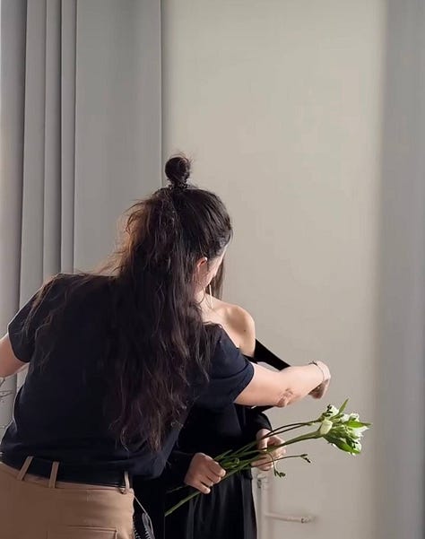 Backstage photos of the stylist's work
