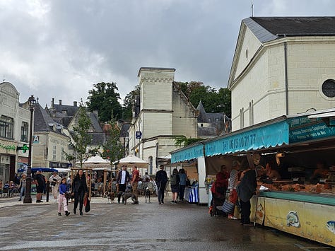 crab and winkles; fish stalls marche de Loches