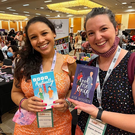 Alyssa posing with authors & attendees at Steamy Lit Con