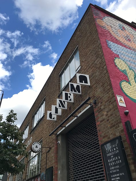 Along the Regent's Canal, streets and buildings of Shoreditch