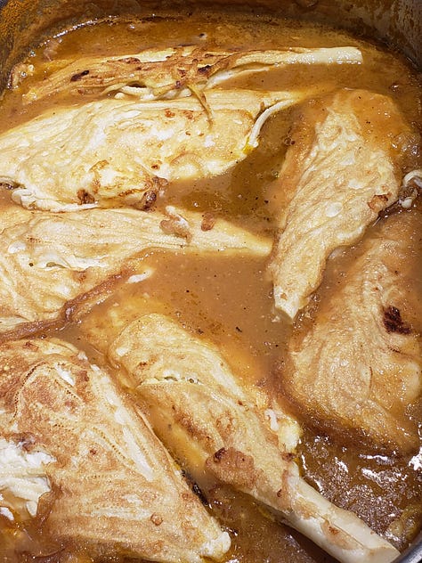 Six photos showing different hands cooking and preparing Salvadoran dishes.