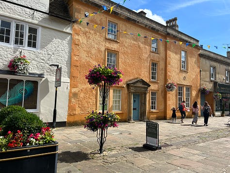 9 photos - views of The High Street, Corsham, Wiltshire Images: Roland's Travels
